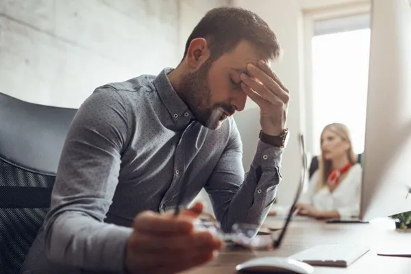 Účinky vyčerpání a nedostatku spánku - co se může stát v práci?